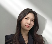[인터뷰]김은선 "아시아계 여성 지휘자? 음악 앞에선 장벽 안되죠"