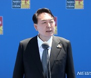 尹 "북핵 고도화, 한미일 협력 강화 귀결..기시다, 공동 이익 파트너"