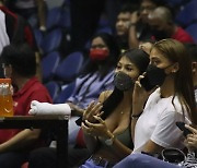 '코비가 하나님과 동격' 농구에 미친 나라, 필리핀 PBA컵을 가다 [마닐라통신]