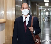 통일부 청사 도착한 유엔 북한인권특별보고관