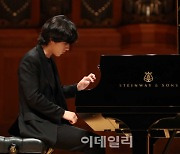 [포토] 피아니스트 임윤찬