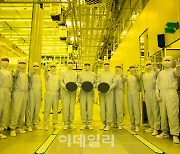 삼성 세계 첫 3나노 반도체 양산..TSMC 기술보다 앞서나?