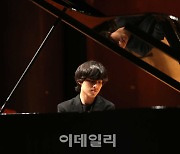 [포토] 피아니스트 임윤찬의 연주