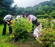 '사회주의 애국청년' 교육 받는 북한 청년들