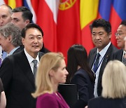 尹대통령, 나토 릴레이 외교..서방 세계와 안보·경제 '밀착'