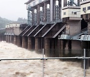 통일부 "사전통지" 요청에도..北, 말없이 황강댐 수문 열었다