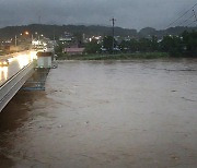 수도권 하천들 홍수주의보..이 시각 잠수교