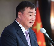 "아시아와 전 세계 더럽히지 말라"..싱하이밍 중국 대사, 나토와 미국 맹비난