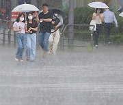 서울 전역 호우경보..밤 새 110mm 물폭탄