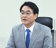 '문자폭탄·팬덤·계파' 싸워온 박용진 당대표 출마..이제는 통할까