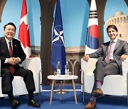 캐나다 총리에 "한국전 참전에 고마움..우호 바탕 협력 강화"
