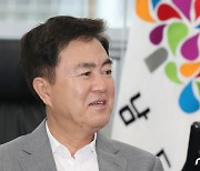 [민선8기 출범]'힘쎈 충남'건설 서막..김태흠 충남지사 4년 임기 시작
