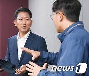 SK실트론 구미공장 방문한 김장호 구미시장