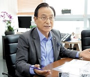 "국유지에 첨단 산업단지 조성.. '일자리 폭탄' 터뜨릴 것"