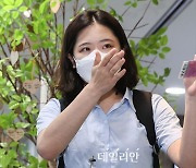 답변하는 박지현 전 민주당 비대위원장, 그린벨트결과 공유 파티 '용감한 여정' 참석