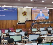 제11대 강원도의회 전반기 의장에 권혁열(강릉) 의원 선출