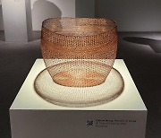 Jeong Da-hye wins Loewe Foundation Craft Prize with basket woven with horsehair