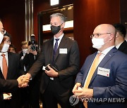 암참·미국기업 간담회 참석한 한덕수 총리