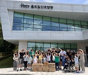 남자농구 대표팀, 홀트일산요양원서 봉사활동