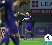 K리그2 3위 안양, 안산 4-1 꺾고 3연승..4위 부천도 2위 대전에 승리