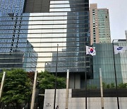 삼성전자 임원들도 매주 금요일은 '캐주얼 데이'..정장 벗는다