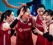 한국 女배구 11연패, VNL 첫 전패팀 가능성? 이탈리아에 1-3 패배.