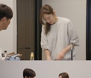 '임창정♥' 서하얀 대단한 케어 능력..스트레칭→보양식 특급 매니저('동상이몽2')