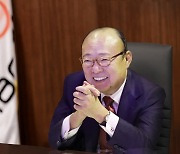 김승연 "불가능을 가능으로 바꾼 10년 땀방울" 누리호 연구진에 편지