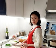 '신민철♥' 우혜림, 저녁 메뉴는 김치찌개..요리까지 잘하네