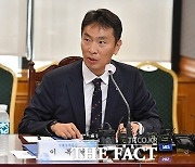 이복현 금감원장 "금리상승 취약계층, 상환부담 완화 방안 모색"