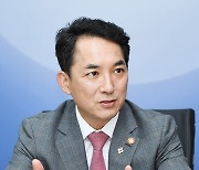 "부산항 3부두에 베트남전 파병 기념공원 지을 것"