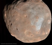 ​[이광식의 천문학+] 5천만 년 후 화성도 토성처럼 변한다?