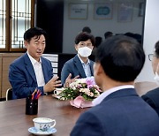 [동정]김동근 의정부시장, 中 차하얼학회장  접견