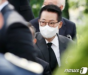박지원, '서해 공무원 피격 보고서 삭제' 혐의에 "소설 쓰지 마라"(종합)
