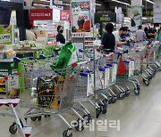 [포토] 수박 반 값 구매행렬