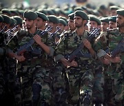 이란 혁명수비대, 英 고위급 인사 등 '간첩혐의' 체포