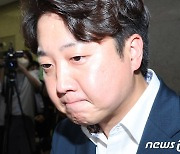 '이준석 성접대 폭로에 윗선' 보도..李 '울컥'·김소연 "어불성설"