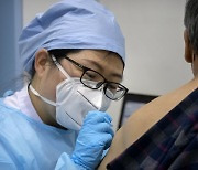 중국도 오미크론 하위변이 BA.5.2 감염 비상..베이징 뒤늦게 '백신 의무화'