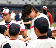 '야구천재 이정후 인기 만점' [사진]