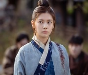 '환혼' 황민현, '낙수 고윤정=정소민' 정체 알았나..달라진 눈빛 포착[MK★TV컷]