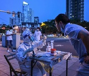 코로나에 신음하는 중국.. 4개성 신규감염 50명 넘어