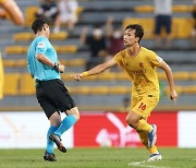 '엄지성 극장골' 광주, 이랜드에 극적 2-2 무승부..1위 유지