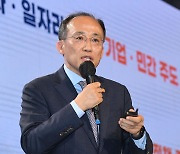 추경호 "하반기 물가 잡기에 올인.. 10월쯤 밥상 물가 안정될 듯"