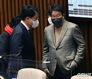 '윤핵관 브라더' 권성동·장제원 밥 한끼에 갈등설 수습할까