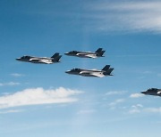 F-35A 추가 도입 사실상 확정.. 경항모 사업 좌초하나