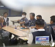 대우조선 협력업체 노사 협상 중.."임금 4.5% 인상 접점 찾아, 손배소가 문제"