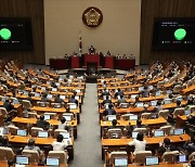 [사설]크루그먼의 반성.. '돈 풀기' 공조한 우리 정치권은 반성 않나