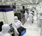 Clouds on the chip horizon spell trouble for SK hynix