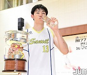 [77종별] '부자(父子) MVP 탄생' 강지훈, 아버지의 뒤를 잇다