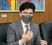 한동훈 "강제 북송 어민, 같은 사건 발생해도 국내 처벌 사안.. 논란의 여지없어"